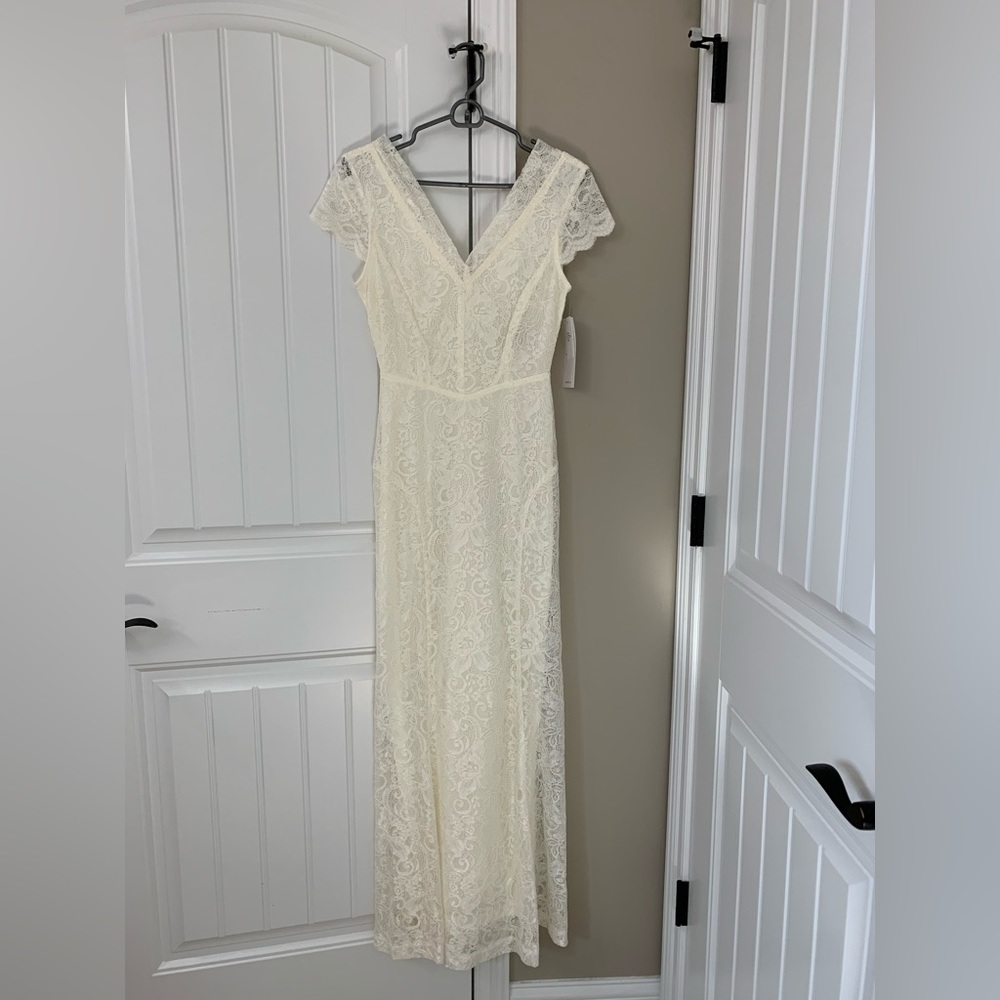 ModCloth lace wedding dress size S cap sleeves